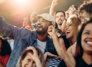 AT&T Запускает «Turbo Live»: Платный Ускоритель 5G для Стадионов