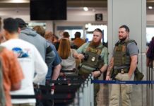 ICE Розгорнуто в Аеропортах США на Фоні Кризи Фінансування Міністерства Безпеки Батьківщини