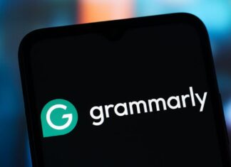 Grammarly enfrenta ação judicial sobre uso não autorizado de identidades de escritores em recurso de IA
