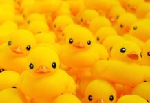 Європа в цифровій пастці: чому надмірне регулювання губить технологічні інновації