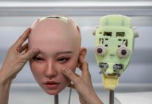 O uso generalizado de IA por adolescentes para criação explícita de imagens gera alarme