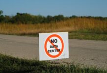 Rostoucí místní odpor: Missourané vyhnali úředníky přes obchod s datovým centrem za 6 miliard dolarů