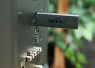 Amazon wordt geconfronteerd met een class action-rechtszaak wegens vermeende “geplande veroudering” van Fire TV-sticks