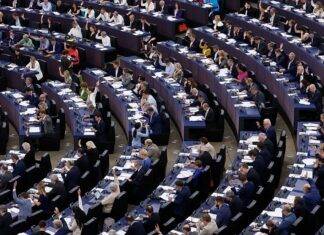 EU AI Act drives global corporate governance shift: Data from Washington to Tokyo